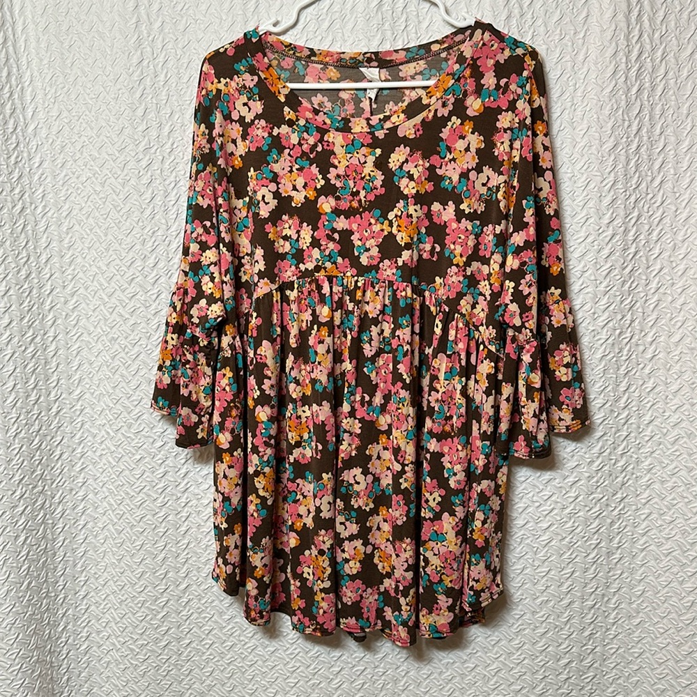 brown pink turquoise floral blouse with ruffle sleeves 1XL